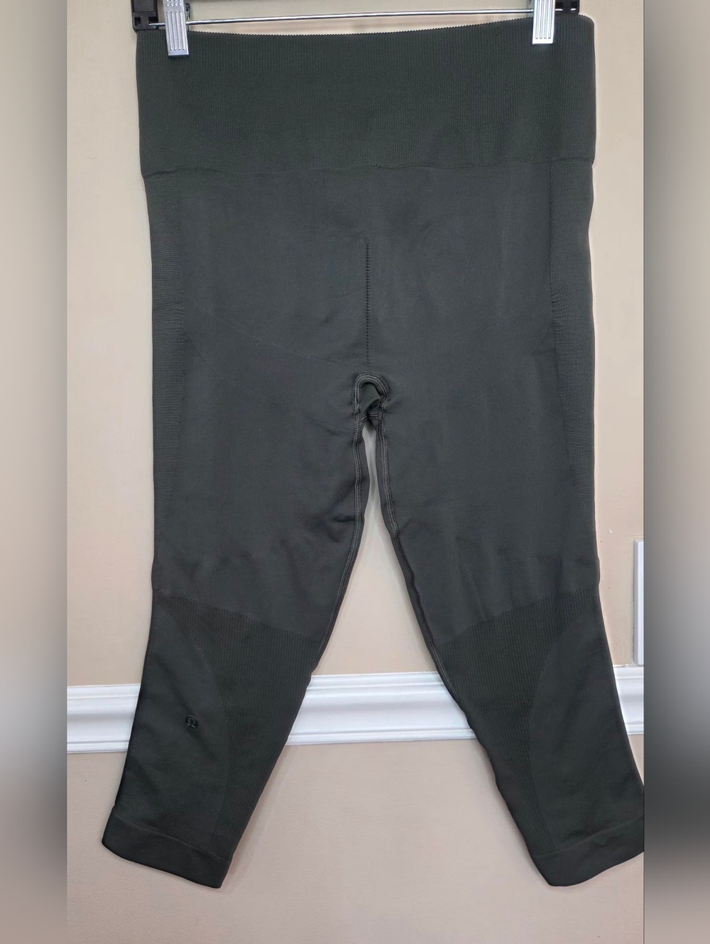 Lululemon Zone In Crop Dark Slate fit size 10 rare - Picture 7 of 13